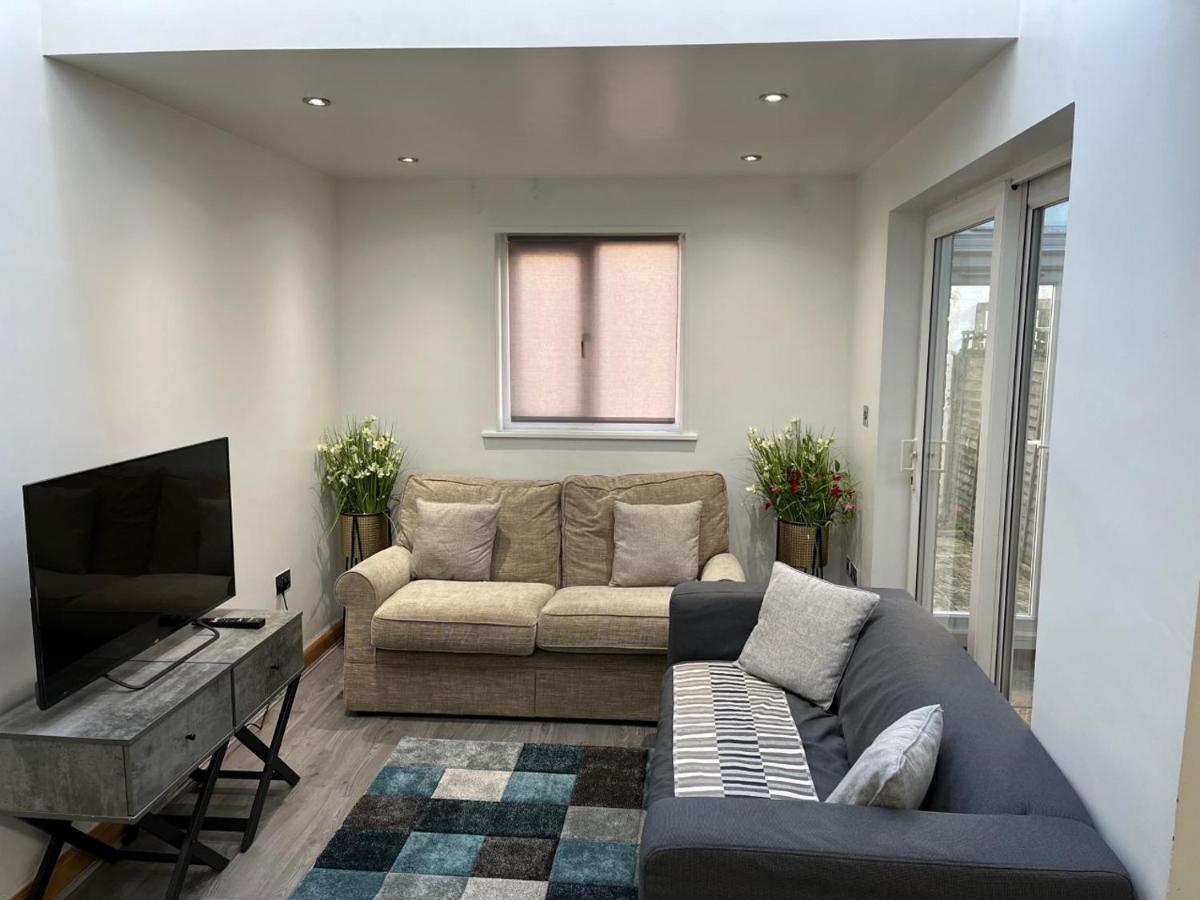 Three Bedroom House In Tooting By Star Apartments London Eksteriør bilde